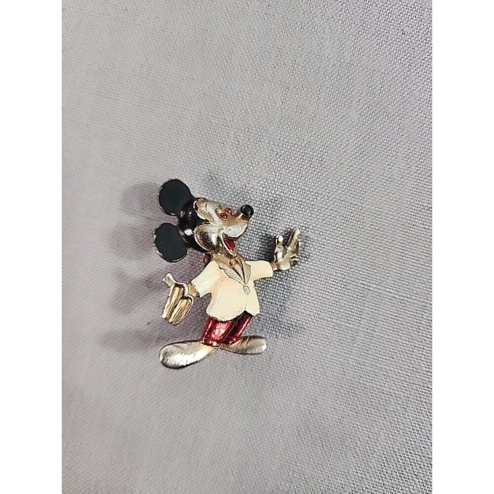 Disney Vintage Pin Mickey Mouse Walt Disney Productions 1.5”